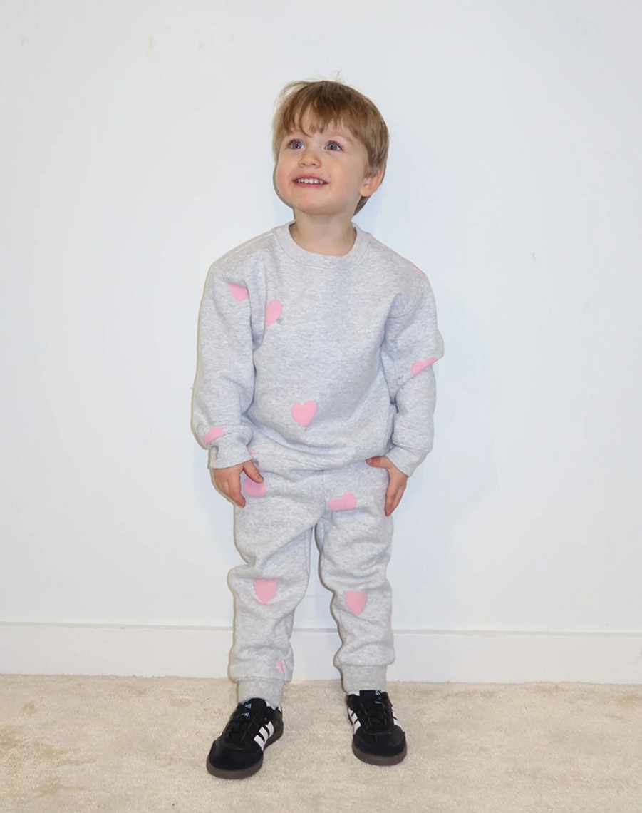 Mini Brunette the Label | Little Babes Core Crew - All Over Heart Pebble Grey W/ Baby Pink