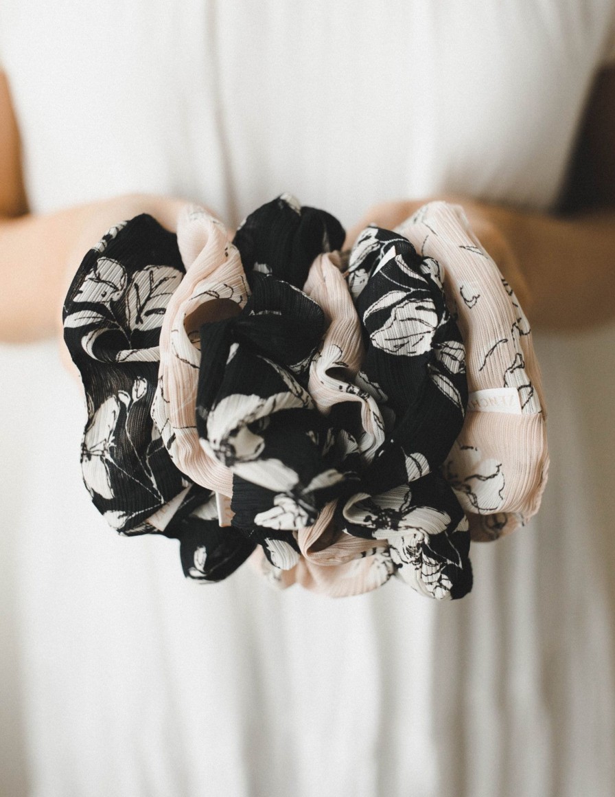 Ladies Zenchies | Scrunchie - Petals Collection